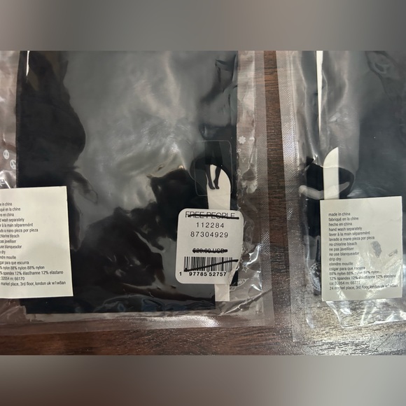 NWT Free People Sheer Heart Knee High Socks Black OS - Picture 7 of 9